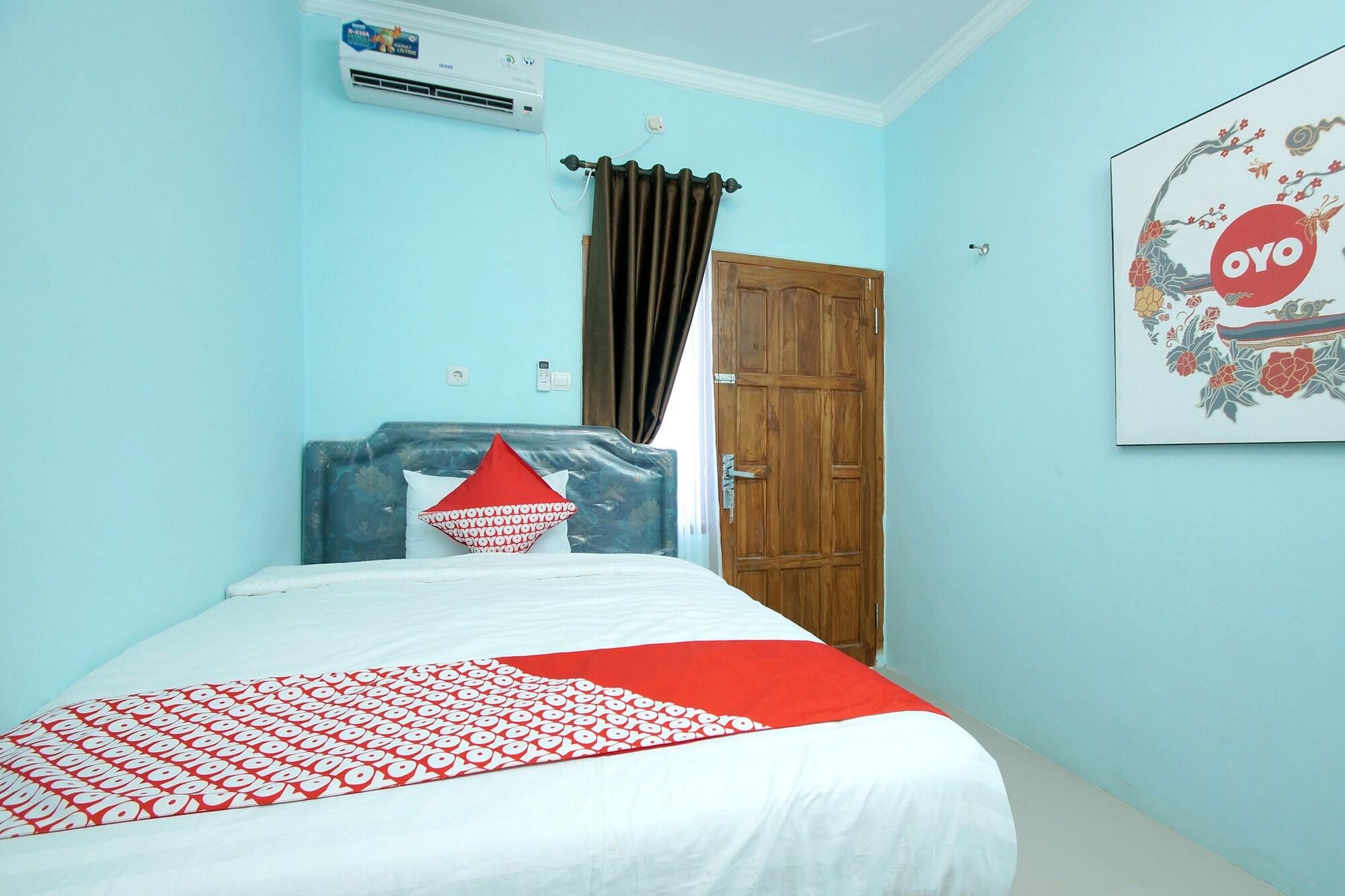 Oyo 347 Bayang Brothers Guest House Maguwo Exterior photo